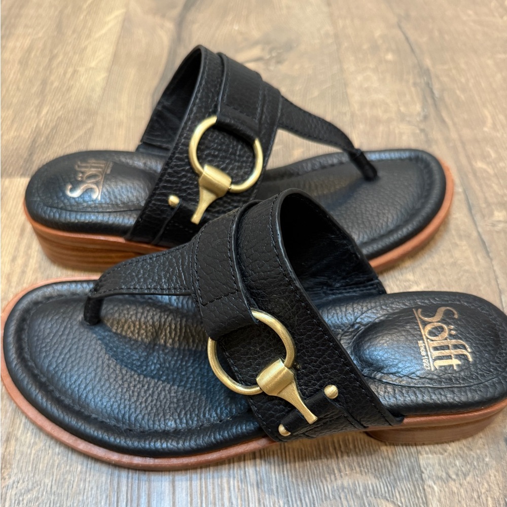 Sofft Fernanda black leather slide sandal size 7